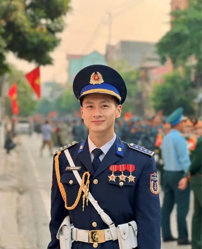 Nét đẹp hài hòa trai đẹp Việt Nam Nét đẹp hài hòa trai đẹp Việt Nam