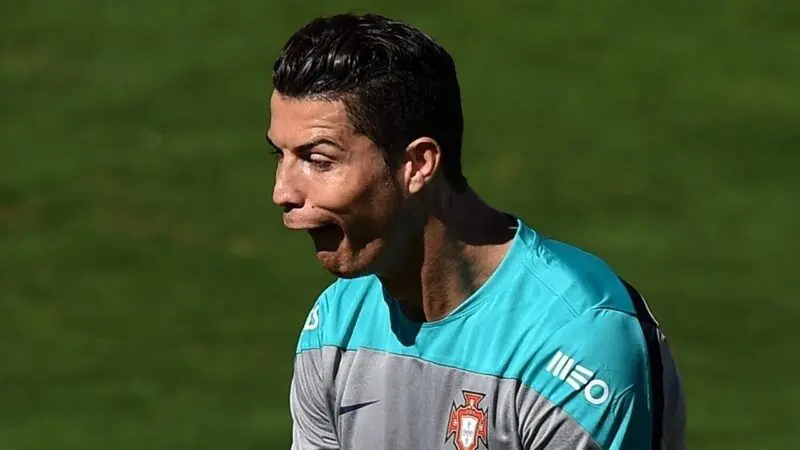 Meme Ronaldo hài hước và thú vị nhất