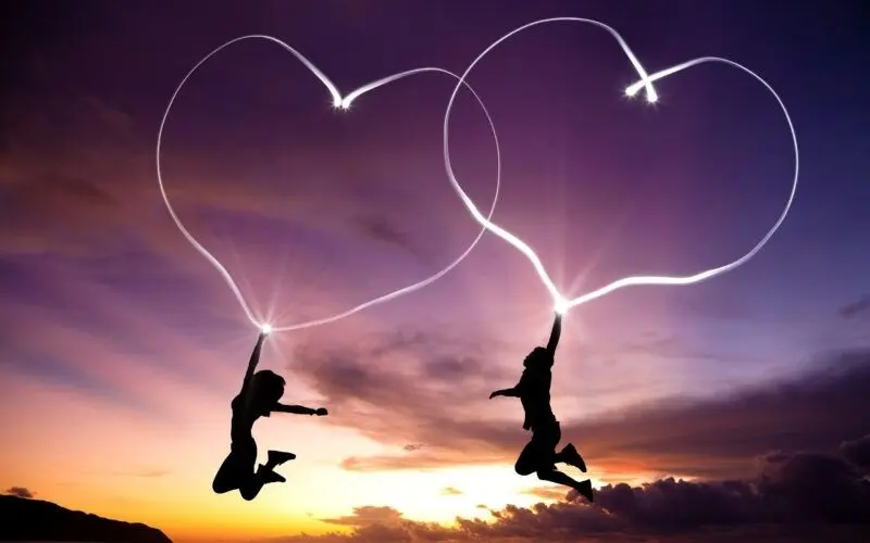 Hình nền Zalo tình yêu lãng mạn bên bờ biển Hình nền Zalo tình yêu lãng mạn bên bờ biển