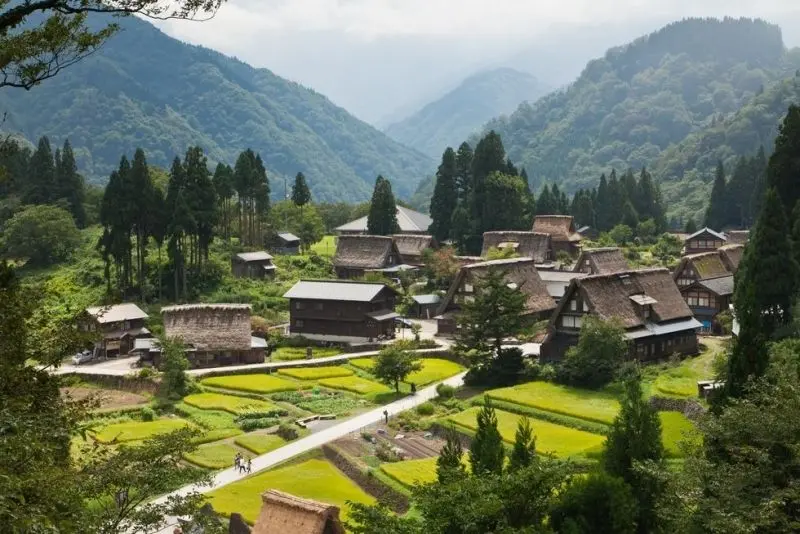 Khung cảnh ngôi làng cổ xưa đẹp mê hồn là nguồn cảm hứng vô tận cho nhiếp ảnh. Khung cảnh ngôi làng cổ xưa đẹp mê hồn là nguồn cảm hứng vô tận cho nhiếp ảnh.