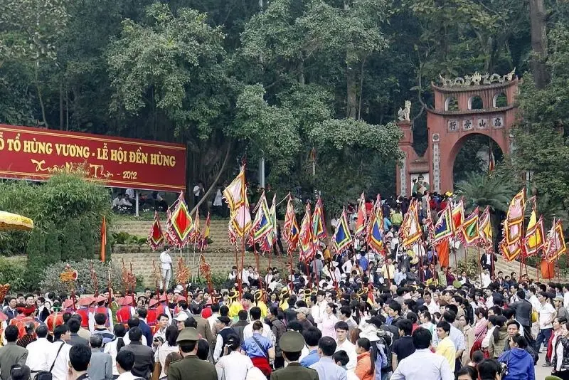 Phong cảnh lễ hội truyền thống, nét đẹp bất tận của Việt Nam.