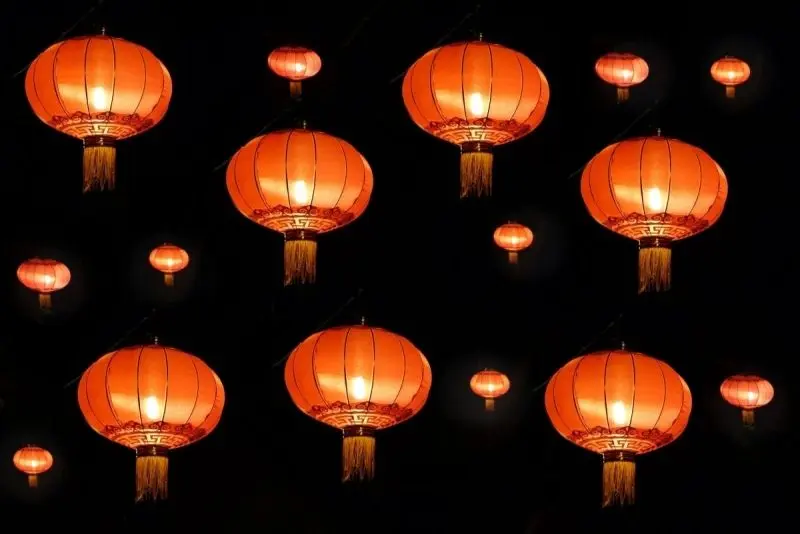 Phong cảnh đèn lồng cổ điển làm sáng bừng không gian xưa Phong cảnh đèn lồng cổ điển làm sáng bừng không gian xưa