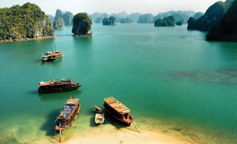 Những hình ảnh về vịnh Hạ Long khiến bạn ngỡ ngàng Những hình ảnh về vịnh Hạ Long khiến bạn ngỡ ngàng