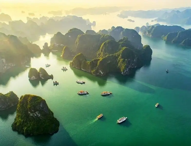 Lưu giữ khoảnh khắc qua những hình ảnh về vịnh Hạ Long Lưu giữ khoảnh khắc qua những hình ảnh về vịnh Hạ Long