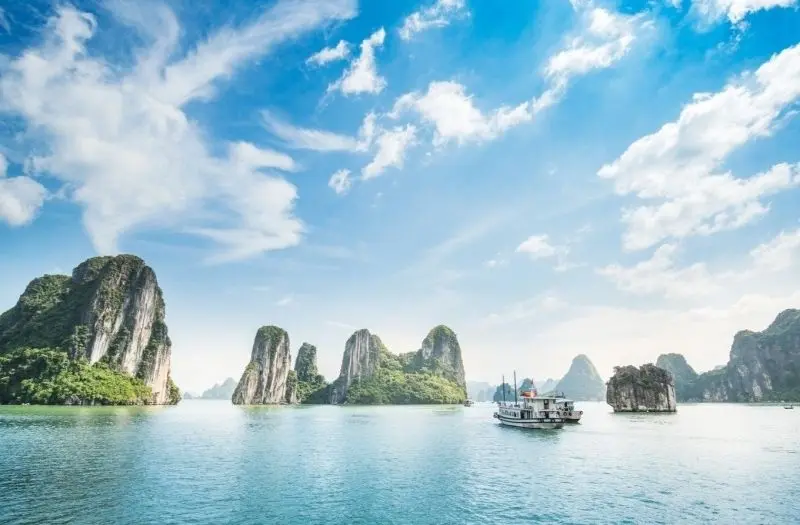 Những hình ảnh về vịnh Hạ Long đầy sắc màu thiên nhiên Những hình ảnh về vịnh Hạ Long đầy sắc màu thiên nhiên