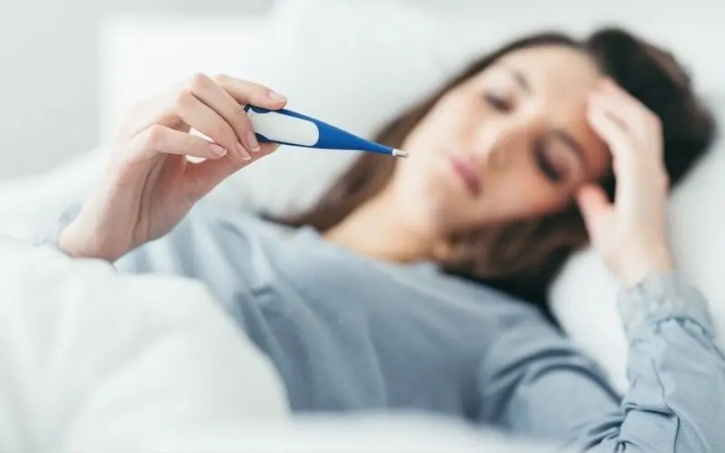 Người lớn sốt cần bổ sung thực phẩm giàu dinh dưỡng Người lớn sốt cần bổ sung thực phẩm giàu dinh dưỡng