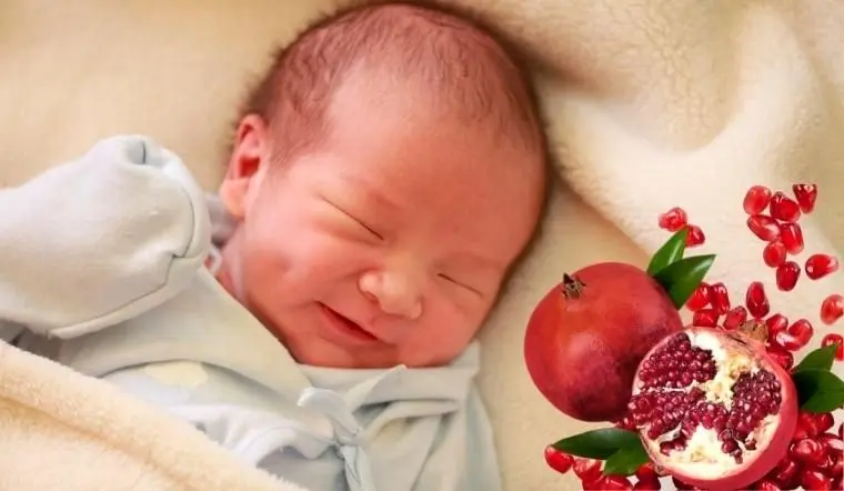 Hình ảnh em bé má lúm cười rạng rỡ đầy sức sống