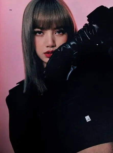 Khám phá bộ ảnh Lisa ngầu và độc đáo nhất Khám phá bộ ảnh Lisa ngầu và độc đáo nhất