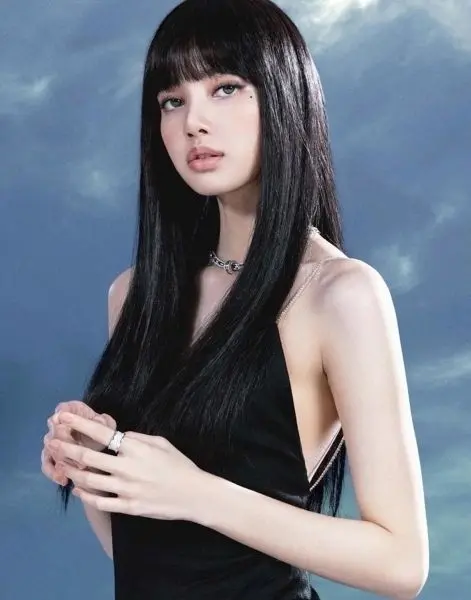 Ảnh Lisa ngầu là nguồn cảm hứng cho fan hâm mộ Ảnh Lisa ngầu là nguồn cảm hứng cho fan hâm mộ