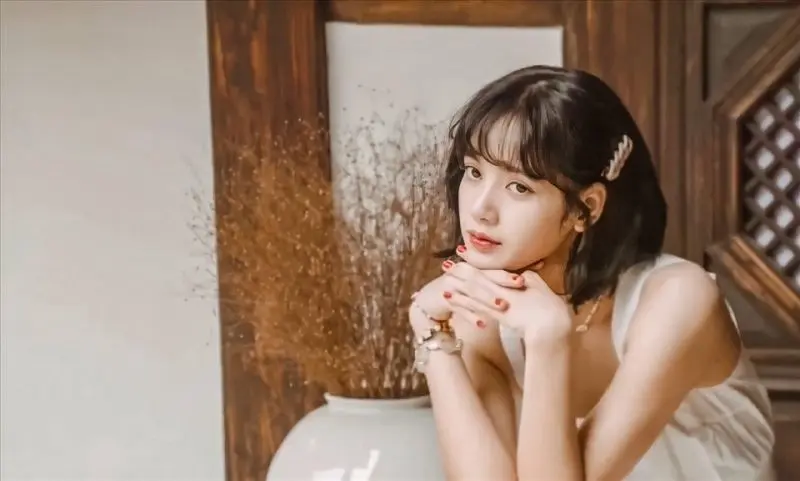 Những hình ảnh Lisa xinh đẹp luôn làm fan thích thú Những hình ảnh Lisa xinh đẹp luôn làm fan thích thú