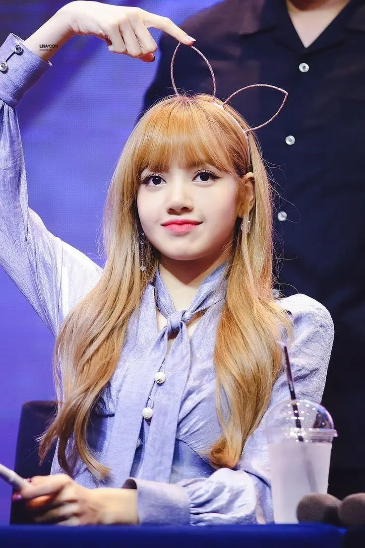 Ảnh Lisa cute là biểu tượng của sự dễ thương Ảnh Lisa cute là biểu tượng của sự dễ thương
