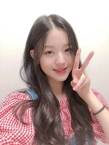 Hình ảnh Wonyoung cute làm bừng sáng ngày mới