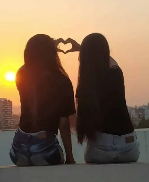 Ảnh đôi bạn thân nữ ý nghĩa