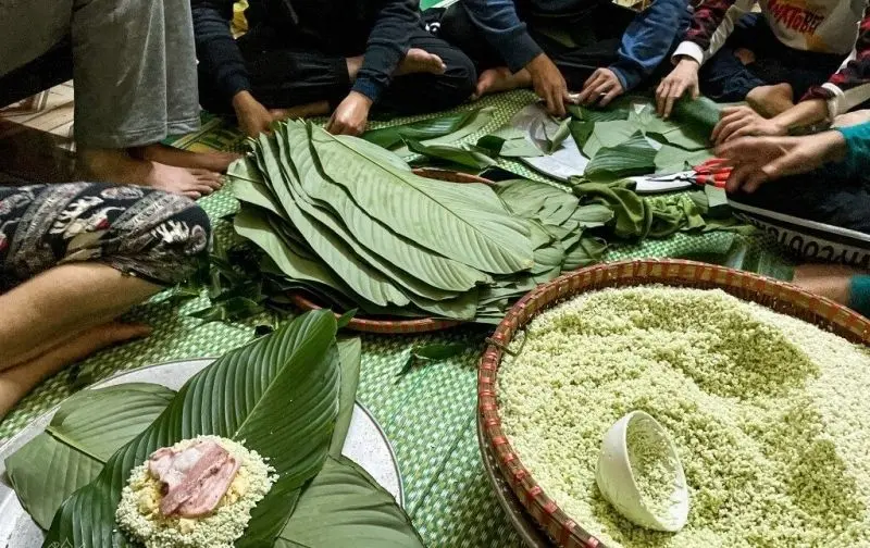 Hình ảnh gói bánh chưng ngày Tết gắn liền tuổi thơ Hình ảnh gói bánh chưng ngày Tết gắn liền tuổi thơ