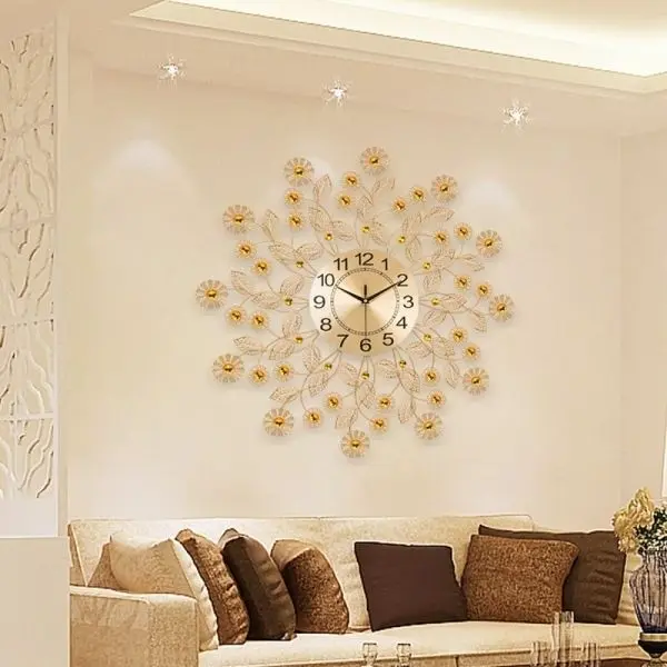 Đồng hồ treo tường phù hợp với phòng khách Đồng hồ treo tường phù hợp với phòng khách