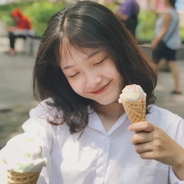 Ảnh ăn kem đầy thú vị và hấp dẫn Ảnh ăn kem đầy thú vị và hấp dẫn