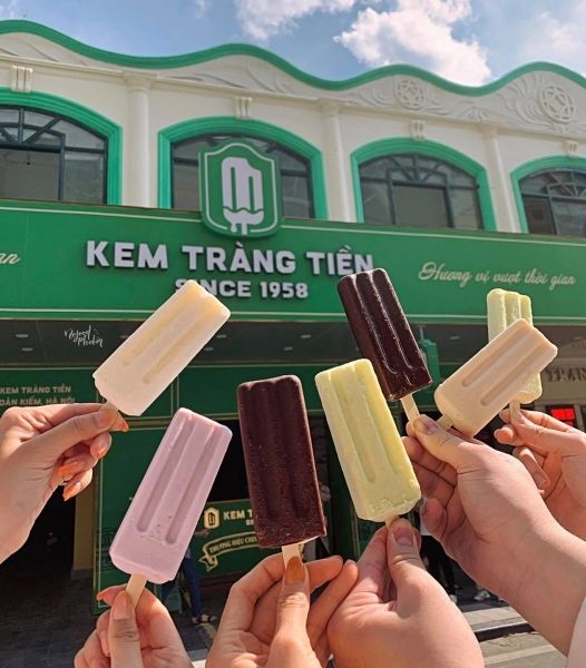 Khoảnh khắc đáng yêu trong ảnh ăn kem cute Khoảnh khắc đáng yêu trong ảnh ăn kem cute