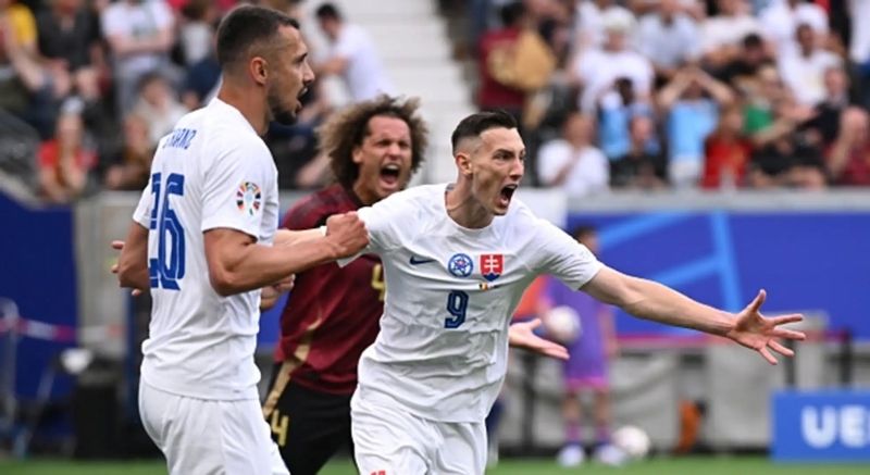 Những khoảnh khắc nổi bật từ đội tuyển Slovakia trên sân cỏ