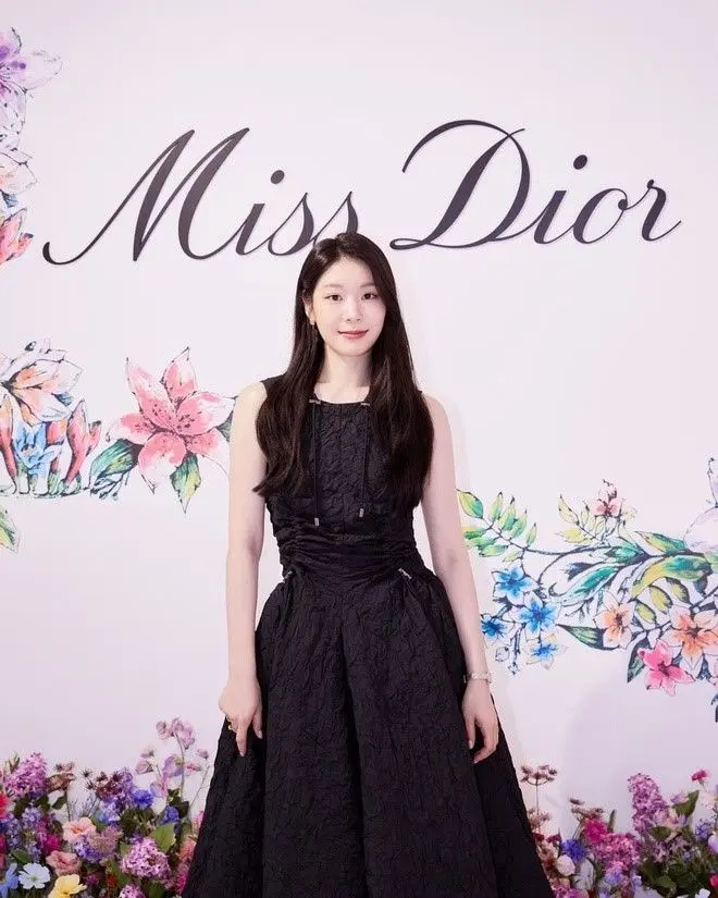 Hình ảnh Dior đẹp mang lại sự hài hòa hoàn hảo Hình ảnh Dior đẹp mang lại sự hài hòa hoàn hảo