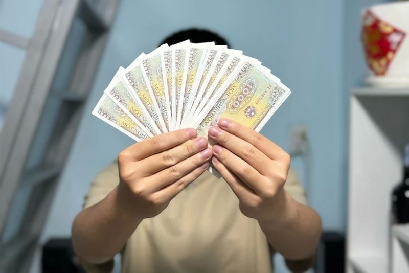 Tờ tiền lẻ mới với chi tiết rõ nét Tờ tiền lẻ mới với chi tiết rõ nét