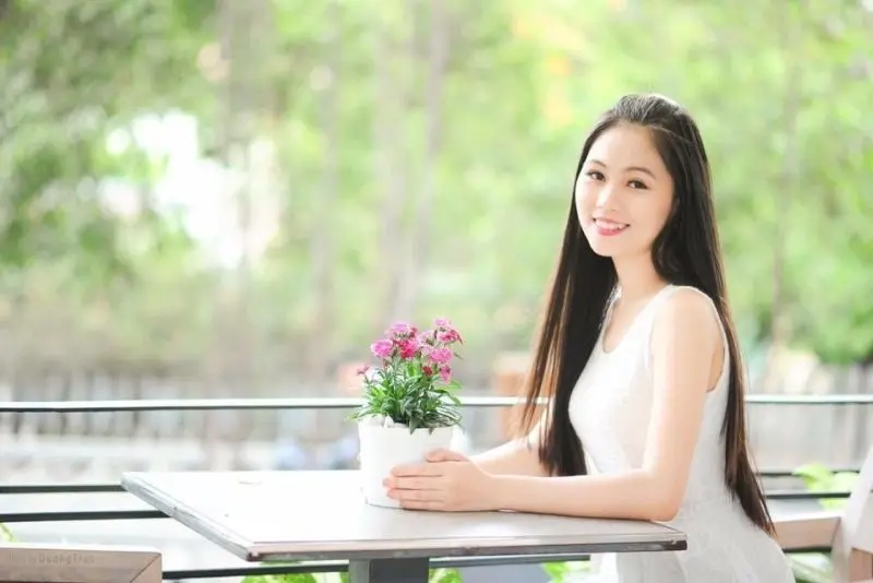Hình ảnh người mẫu nữ truyền tải sự tự tin Hình ảnh người mẫu nữ truyền tải sự tự tin