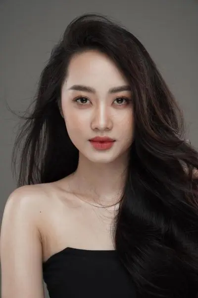 Ảnh người mẫu nữ tự tin với thần thái cuốn hút Ảnh người mẫu nữ tự tin với thần thái cuốn hút