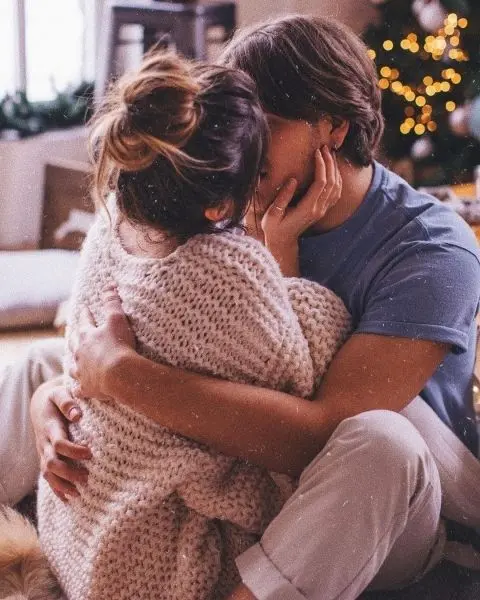 Tận hưởng giây phút yêu thương qua ảnh ôm nhau lãng mạn Tận hưởng giây phút yêu thương qua ảnh ôm nhau lãng mạn