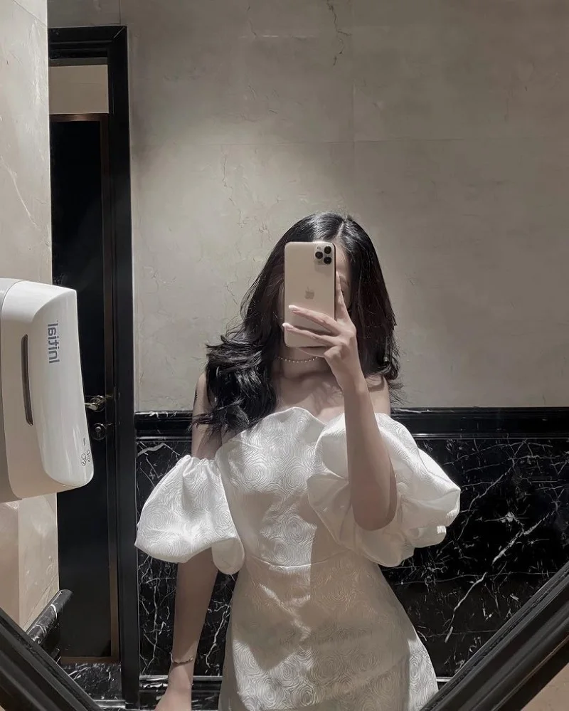 Ảnh mạng gái chụp dáng góc chụp tôn lên vẻ đẹp cá tính Ảnh mạng gái chụp dáng góc chụp tôn lên vẻ đẹp cá tính