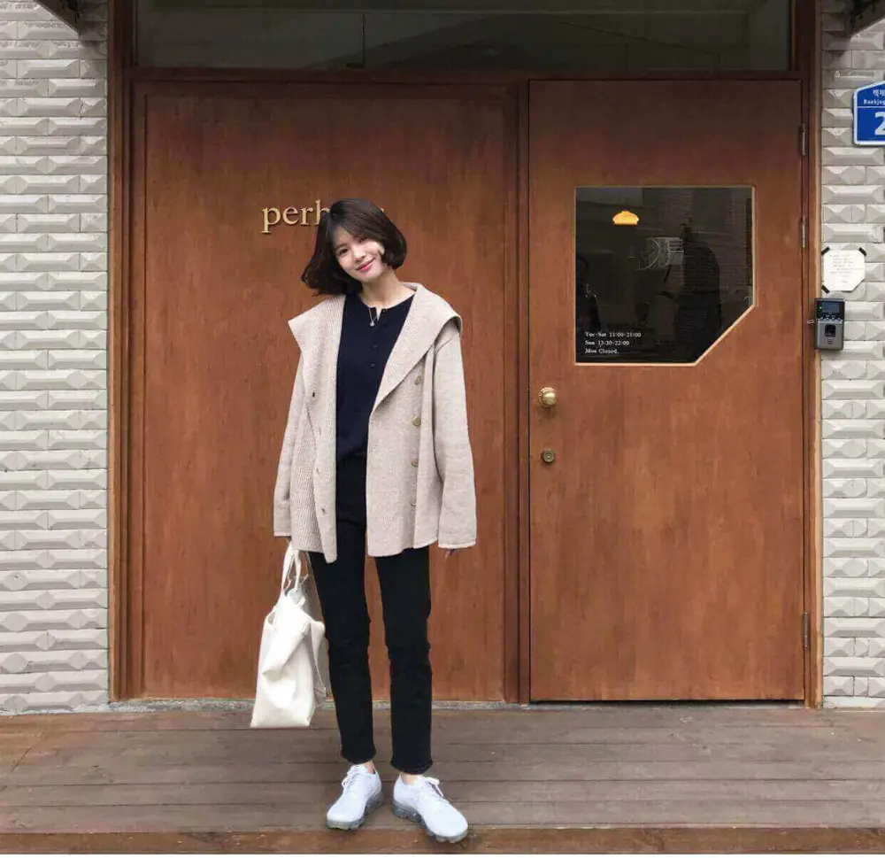Cách tạo dáng độc đáo của girl phố trong ảnh mạng Cách tạo dáng độc đáo của girl phố trong ảnh mạng