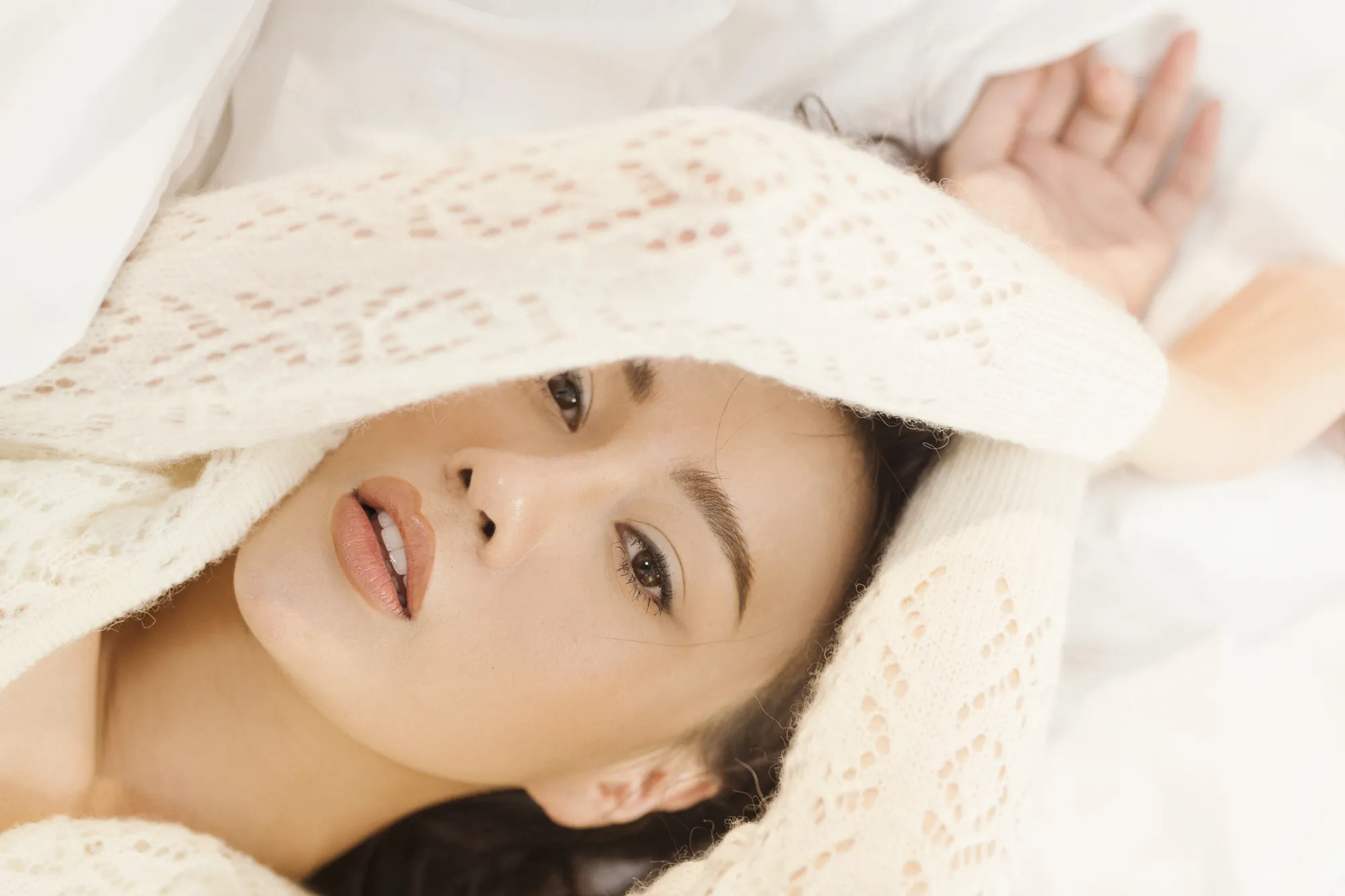 Phương Oanh lôi cuốn qua ánh mắt rạng ngời Phương Oanh lôi cuốn qua ánh mắt rạng ngời