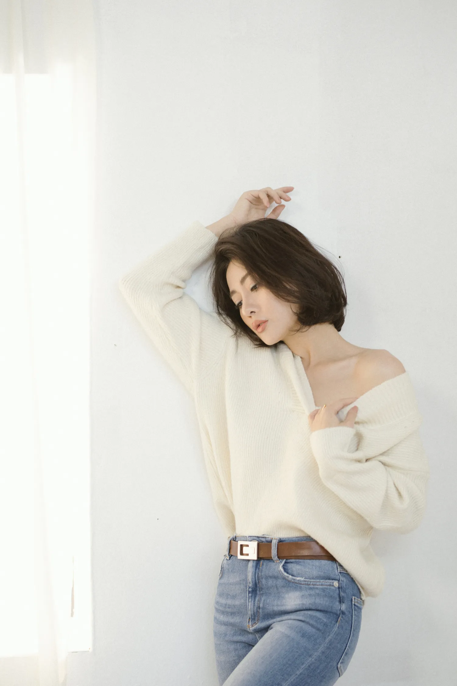 Phương Oanh tỏa sáng qua thần thái cuốn hút và tự tin Phương Oanh tỏa sáng qua thần thái cuốn hút và tự tin