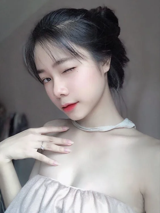 Hình ảnh gái xinh cute tỏa ra sự nhẹ nhàng, quyến rũ. Hình ảnh gái xinh cute tỏa ra sự nhẹ nhàng, quyến rũ.