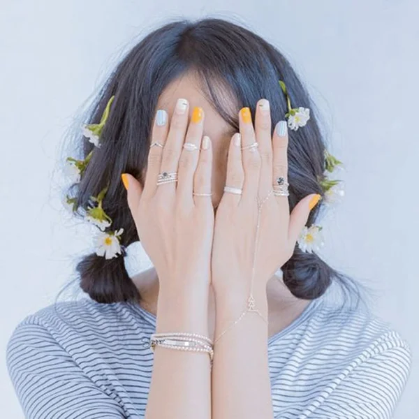 Gái xinh cute, vẻ đẹp tự nhiên dễ dàng chiếm trọn trái tim người xem. Gái xinh cute, vẻ đẹp tự nhiên dễ dàng chiếm trọn trái tim người xem.