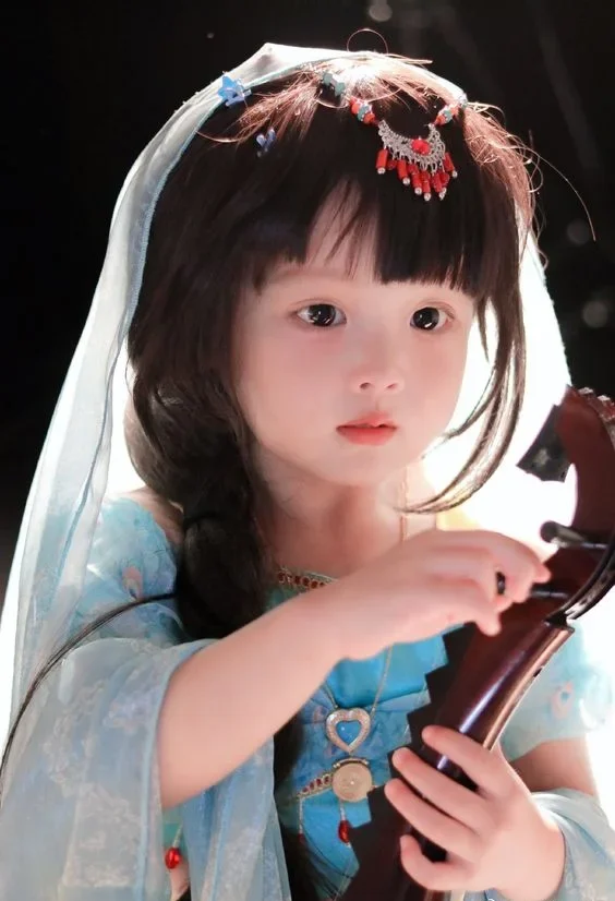Ảnh bé gái cute Trung Quốc với phong cách dễ thương Ảnh bé gái cute Trung Quốc với phong cách dễ thương