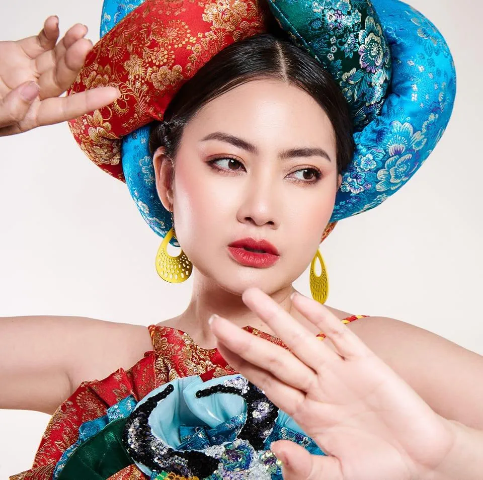 Ngọc Lan tạo sự nổi bật qua từng biểu cảm Ngọc Lan tạo sự nổi bật qua từng biểu cảm