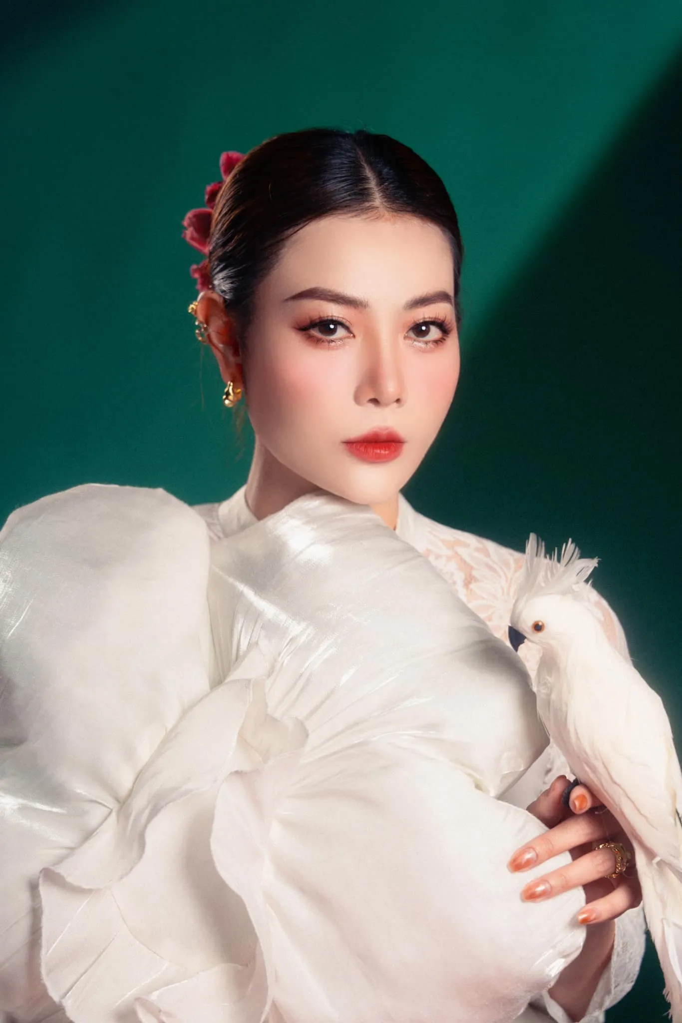 Thanh Hương với vẻ đẹp quyến rũ và tự tin Thanh Hương với vẻ đẹp quyến rũ và tự tin