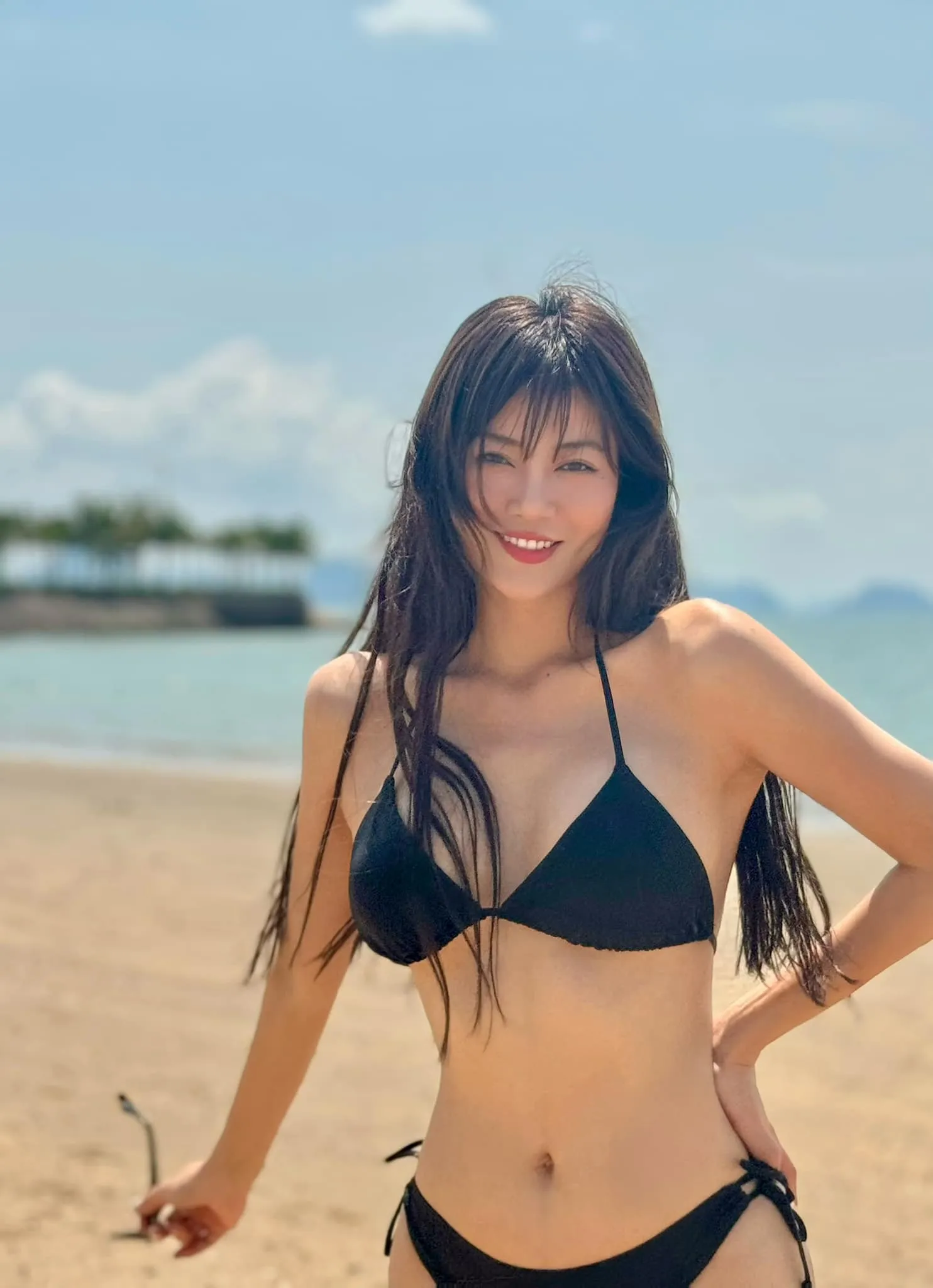 Thanh Hương nổi bật với thần thái tự tin Thanh Hương nổi bật với thần thái tự tin