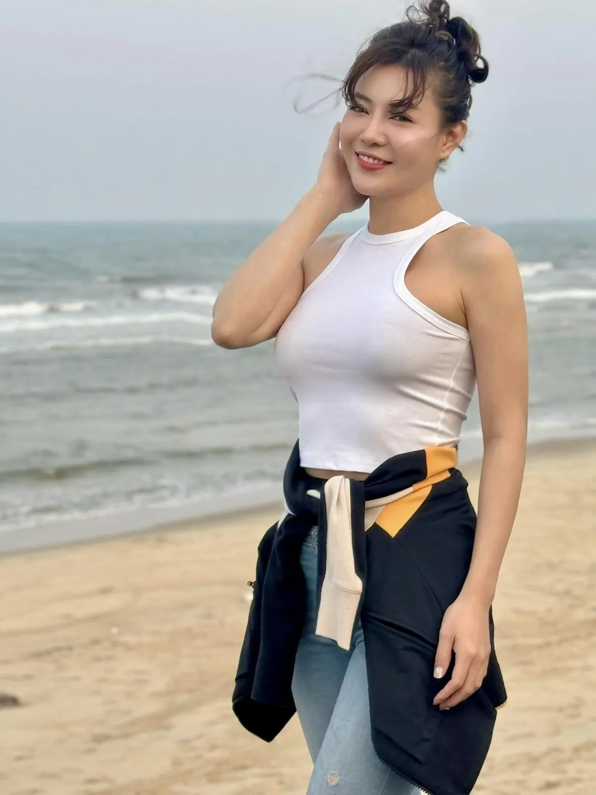 Thanh Hương lôi cuốn người nhìn bằng sự dịu dàng Thanh Hương lôi cuốn người nhìn bằng sự dịu dàng
