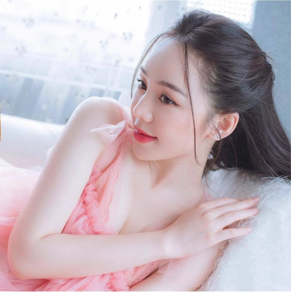 Quỳnh Kool luôn thu hút sự quan tâm từ mọi người Quỳnh Kool luôn thu hút sự quan tâm từ mọi người