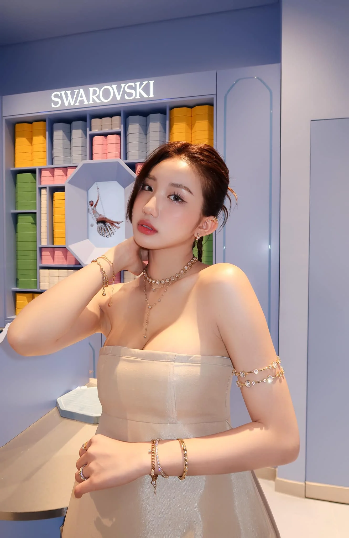 Cùng khám phá thần thái của hot girl Lê Thị Khánh Huyền. Cùng khám phá thần thái của hot girl Lê Thị Khánh Huyền.