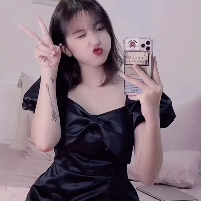Hot girl Lê Thị Khánh Huyền - gu thời trang độc đáo. Hot girl Lê Thị Khánh Huyền - gu thời trang độc đáo.