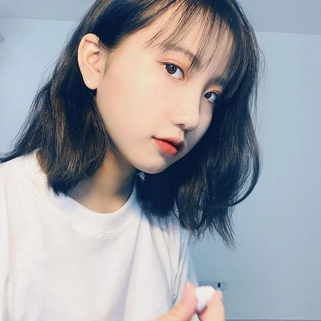 Hot girl Lê Thị Khánh Huyền - vẻ đẹp thanh lịch, duyên dáng. Hot girl Lê Thị Khánh Huyền - vẻ đẹp thanh lịch, duyên dáng.