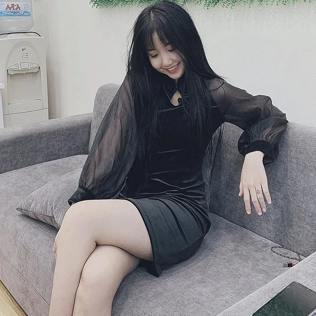 Tỏa sáng cùng hot girl Lê Thị Khánh Huyền! Tỏa sáng cùng hot girl Lê Thị Khánh Huyền!