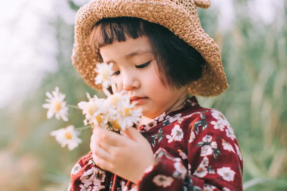 Ảnh bé gái cute dễ dàng chiếm trọn tình cảm của người xem với nét đẹp thuần khiết. Ảnh bé gái cute dễ dàng chiếm trọn tình cảm của người xem với nét đẹp thuần khiết.