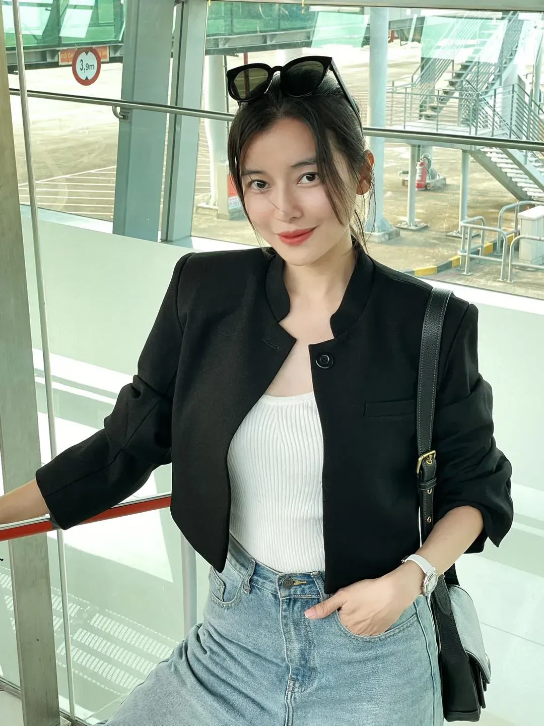 Cao Thái Hà thể hiện thần thái tự tin và cuốn hút Cao Thái Hà thể hiện thần thái tự tin và cuốn hút