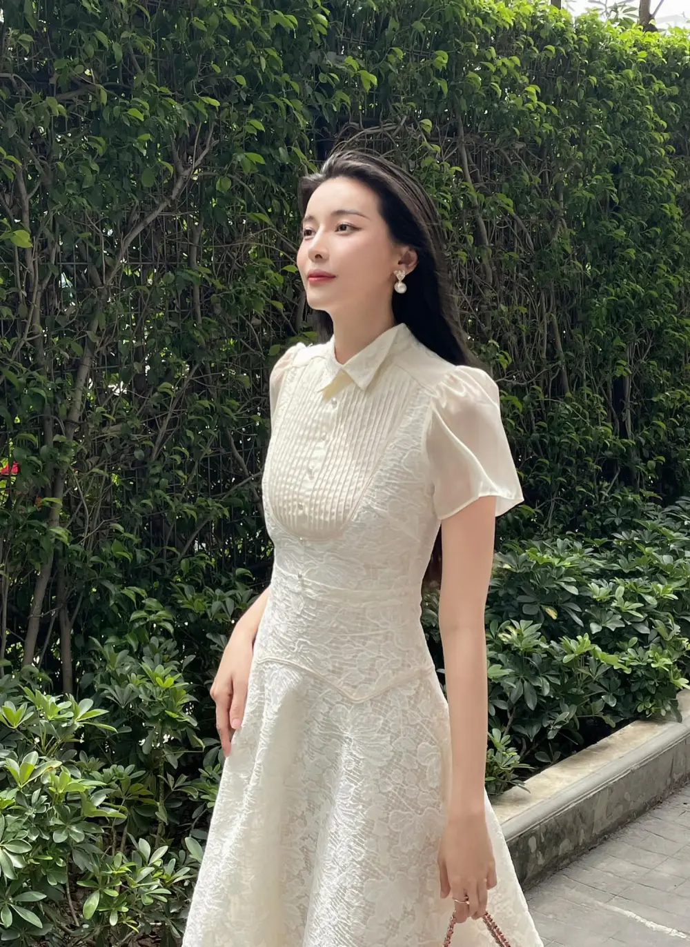 Cao Thái Hà cuốn hút người nhìn với ánh mắt sắc sảo Cao Thái Hà cuốn hút người nhìn với ánh mắt sắc sảo