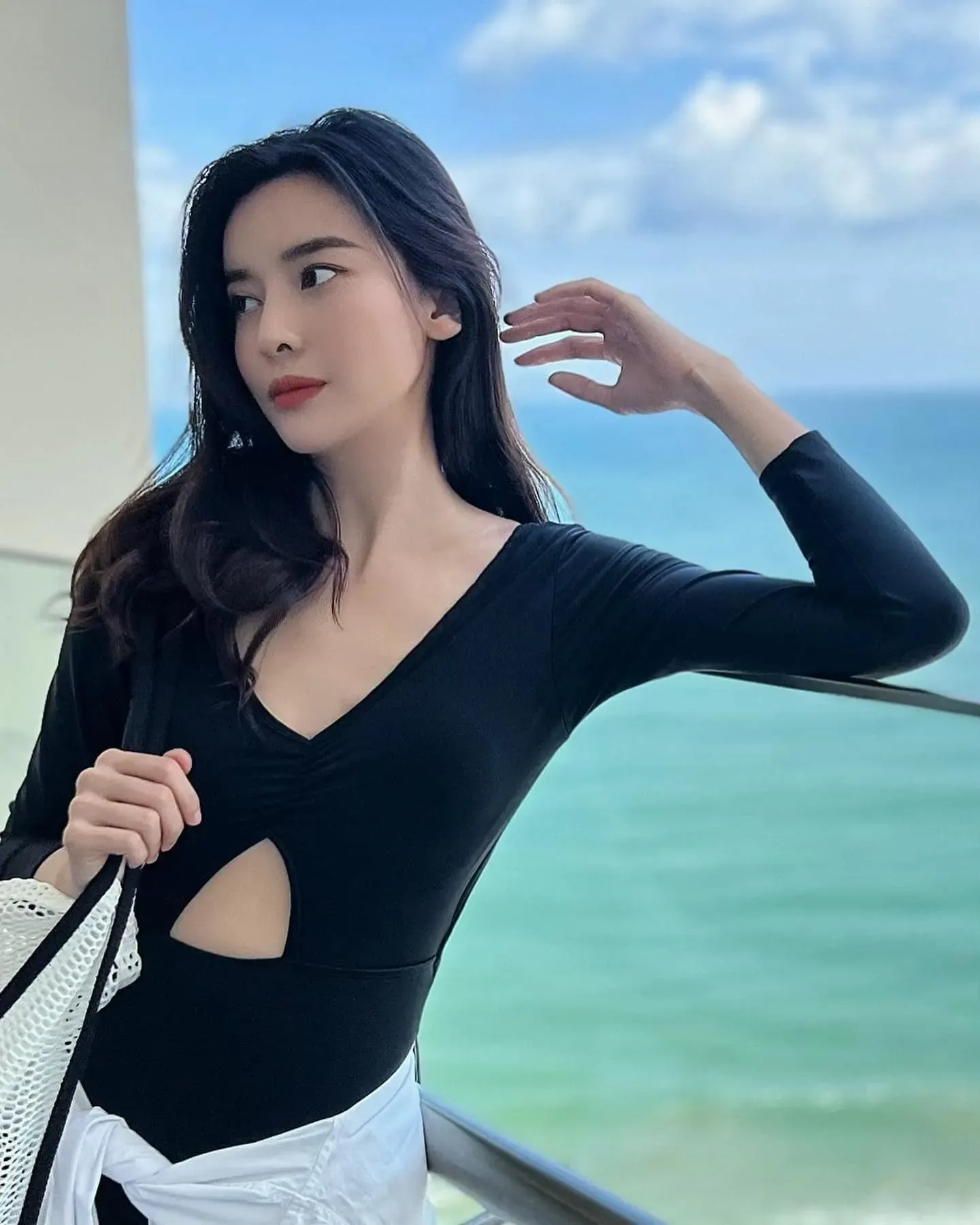 Cao Thái Hà lôi cuốn mọi ánh nhìn Cao Thái Hà lôi cuốn mọi ánh nhìn