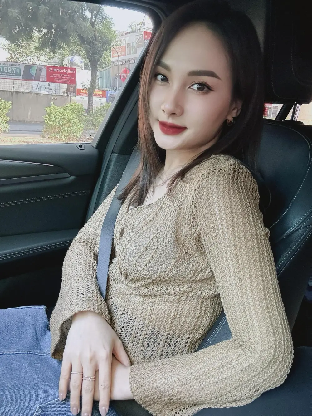 Bảo Thanh nổi bật với thần thái thu hút mọi ánh nhìn Bảo Thanh nổi bật với thần thái thu hút mọi ánh nhìn