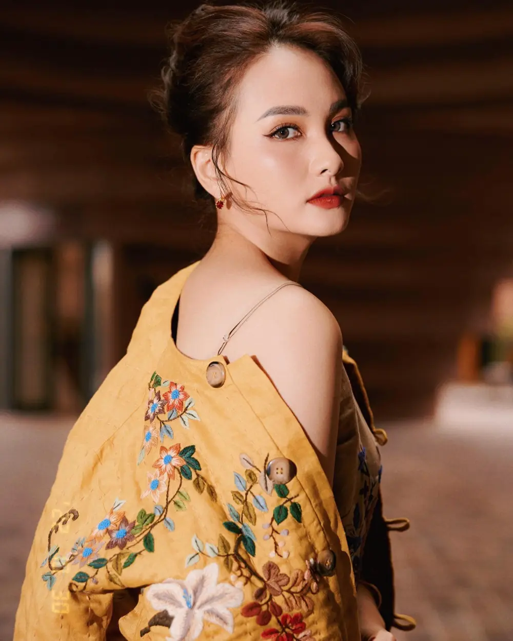 Bảo Thanh tạo ấn tượng mạnh với thần thái lôi cuốn Bảo Thanh tạo ấn tượng mạnh với thần thái lôi cuốn