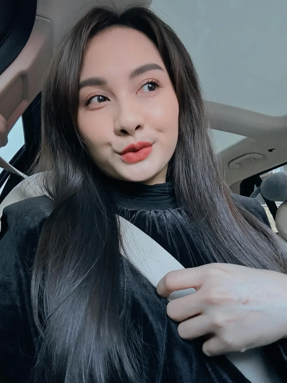 Bảo Thanh mang đến vẻ đẹp đầy quyến rũ Bảo Thanh mang đến vẻ đẹp đầy quyến rũ